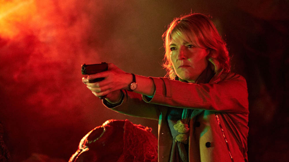 INVERSION OF THE ZYGONS (By Peter Harness and Steven Moffat)